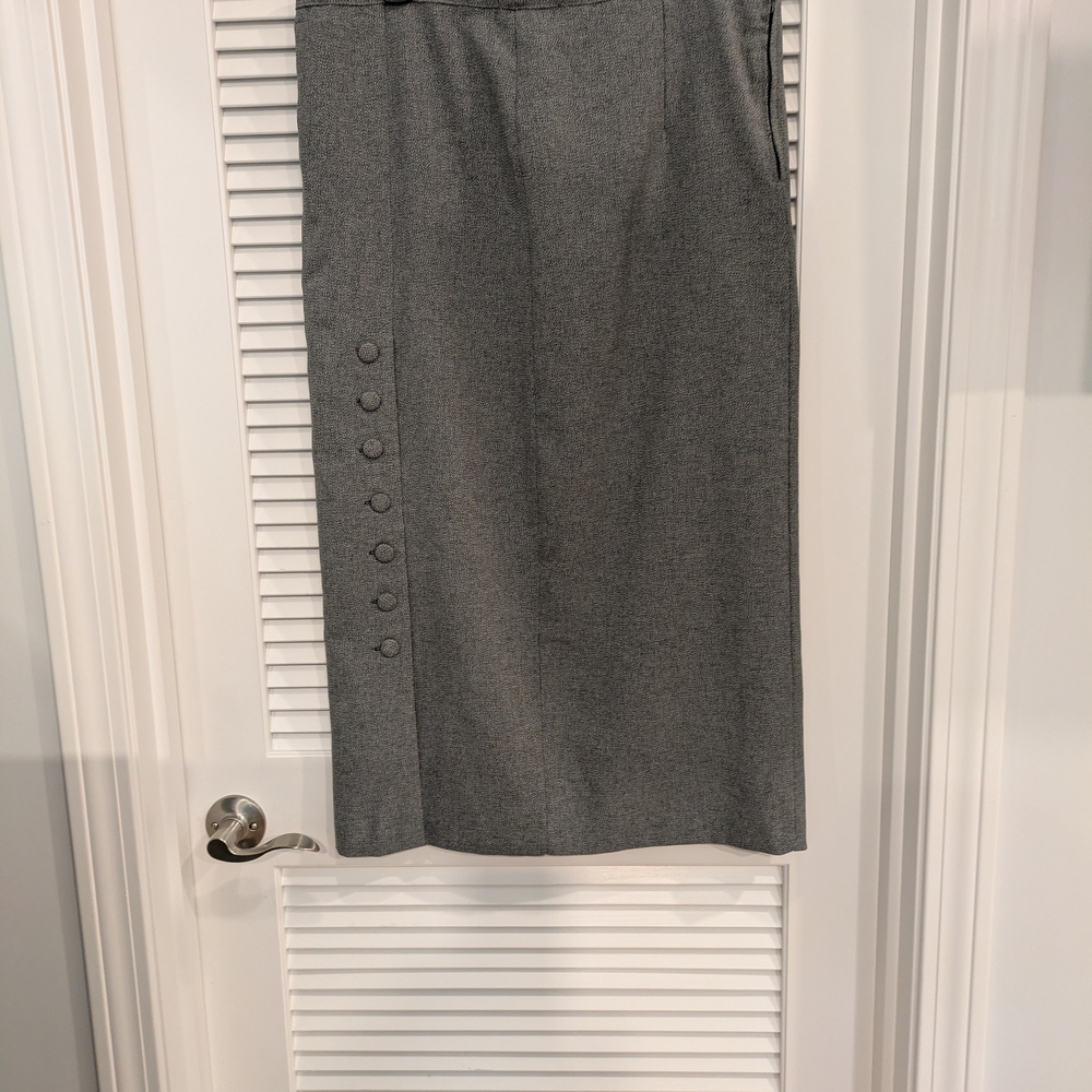 Elegant Gray Women's Skirt Size 14 New
